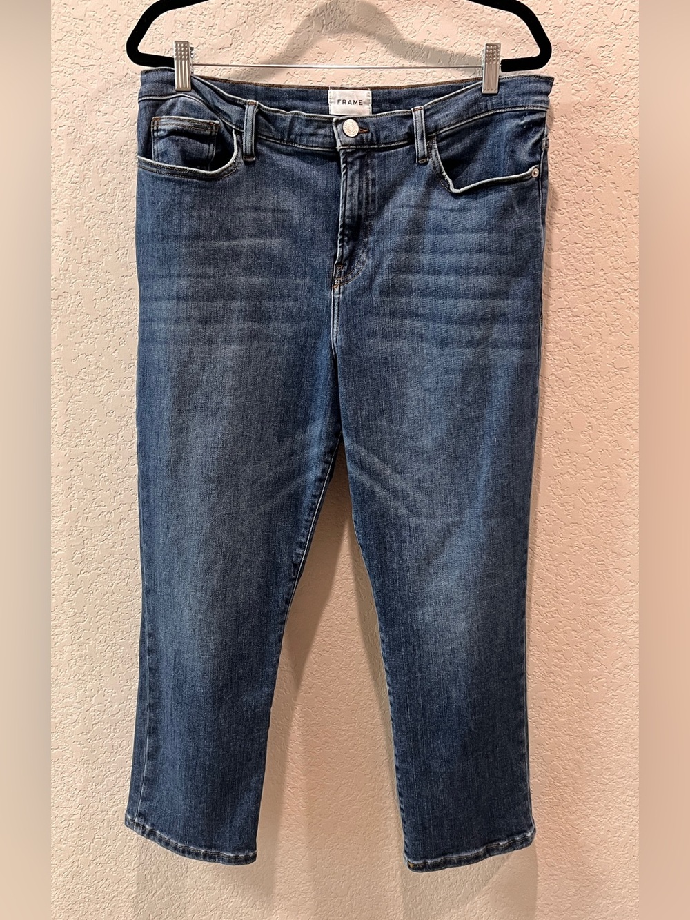 FRAME Le High Ankle Straight Leg
Jeans Bestia Blue Size 33 - Picture 3 of 16